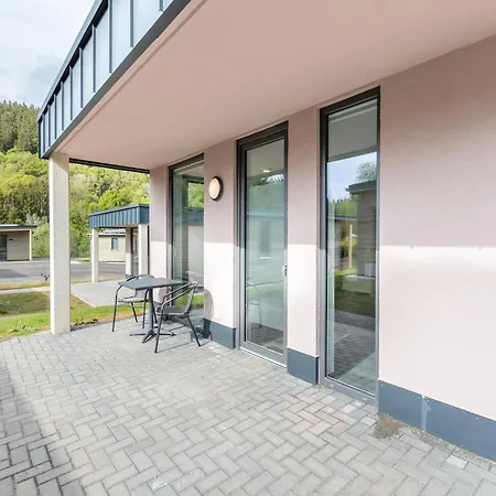 In Near The Lakebeach بيت للعطل Hallschlag