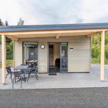 In Near The Lakebeach *