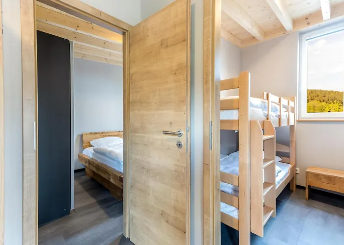 In Near The Lakebeach